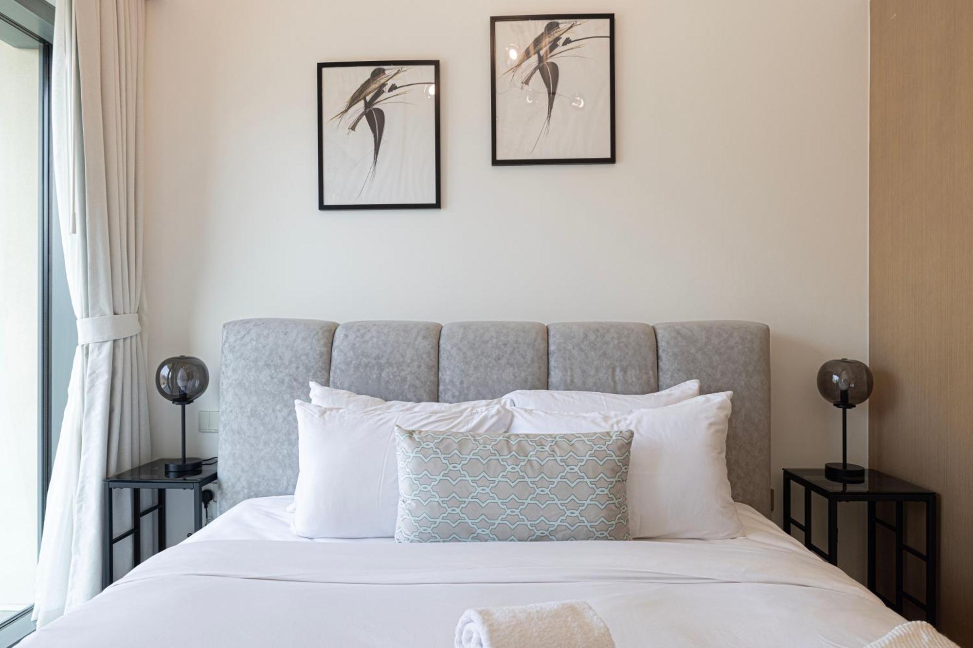 شقة Full Burj Khalifa View! Brand New 2 Bedrooms! 5min Walk From Mall! *