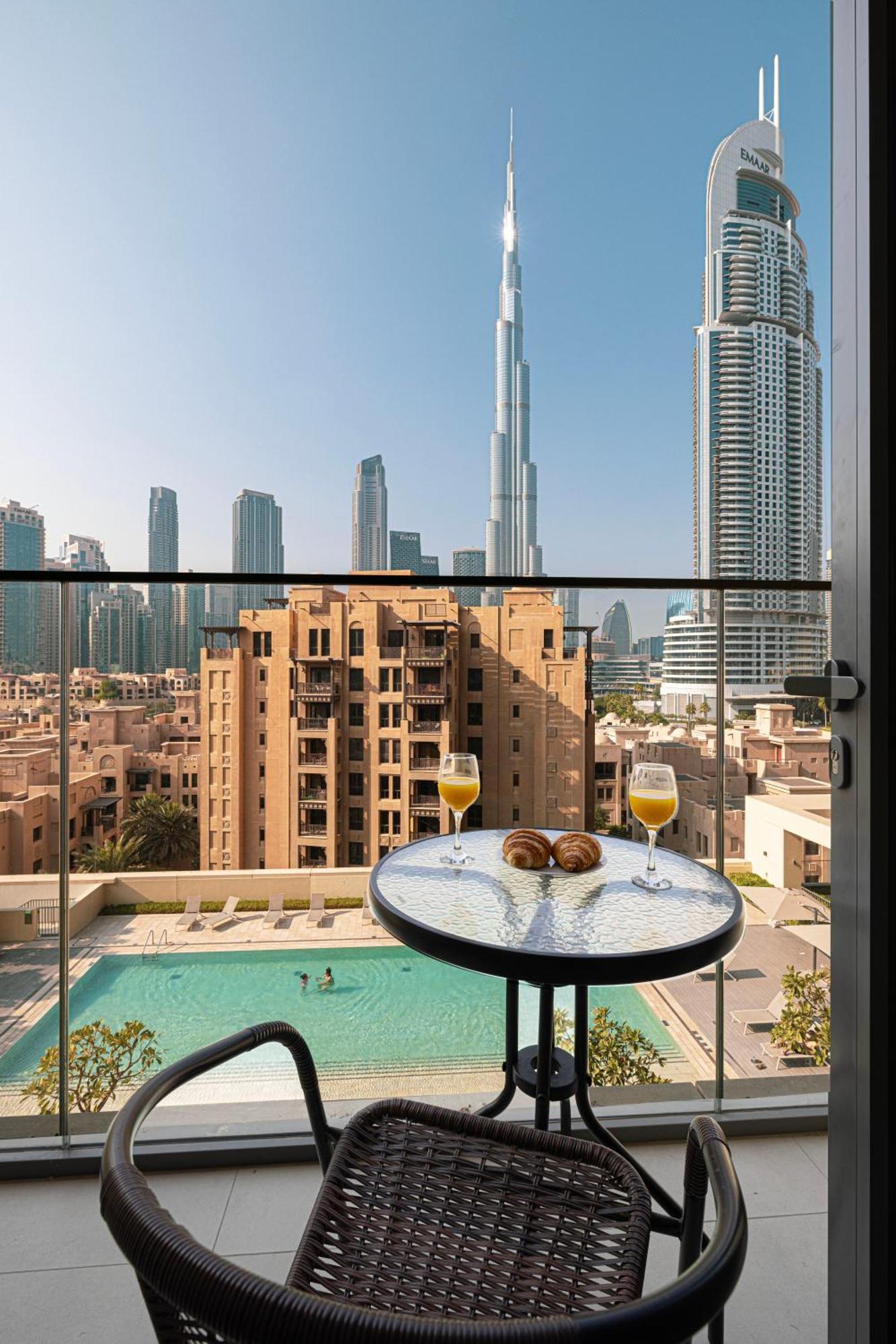 Апартаменти Full Burj Khalifa View! Brand New 2 Bedrooms! 5min Walk From Mall!